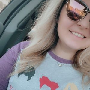 Meet your Posher, Cierra